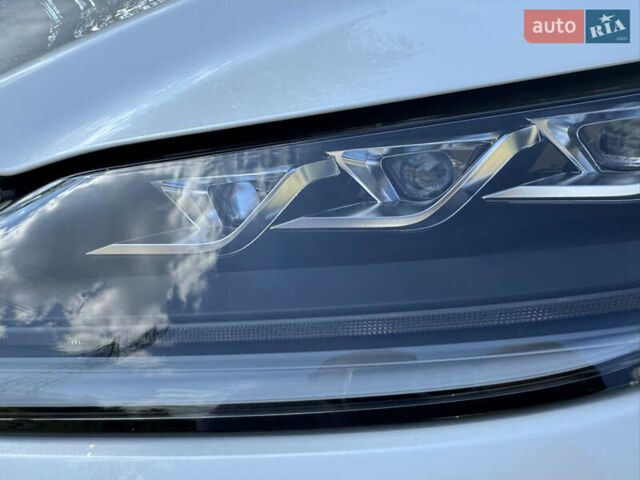 Білий Лексус РХ, об'ємом двигуна 3.46 л та пробігом 24 тис. км за 59500 $, фото 27 на Automoto.ua