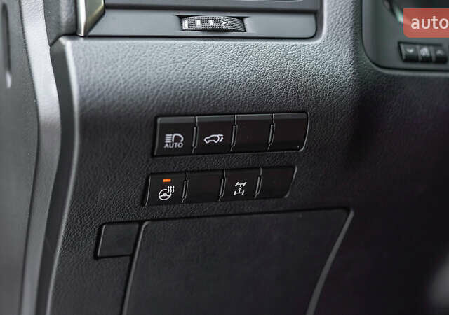 Білий Лексус РХ, об'ємом двигуна 2 л та пробігом 33 тис. км за 48299 $, фото 18 на Automoto.ua