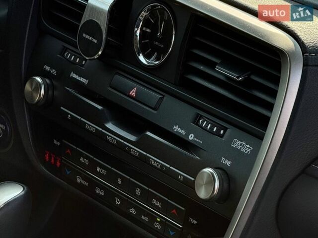 Белый Лексус РХ, объемом двигателя 3.5 л и пробегом 63 тыс. км за 58500 $, фото 11 на Automoto.ua