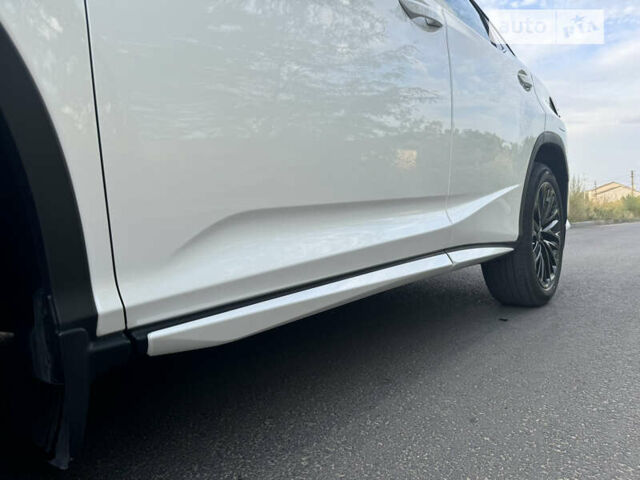 Белый Лексус РХ, объемом двигателя 2 л и пробегом 6 тыс. км за 57500 $, фото 14 на Automoto.ua