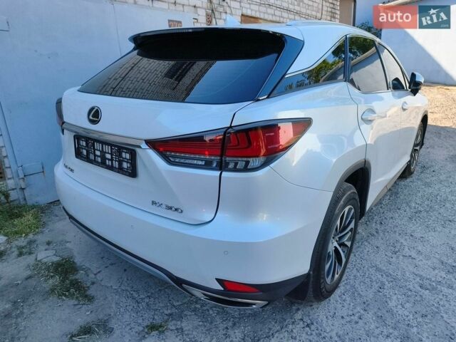 Білий Лексус РХ, об'ємом двигуна 2 л та пробігом 30 тис. км за 28500 $, фото 8 на Automoto.ua