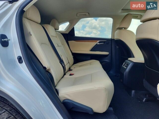 Белый Лексус РХ, объемом двигателя 3.5 л и пробегом 78 тыс. км за 15900 $, фото 8 на Automoto.ua