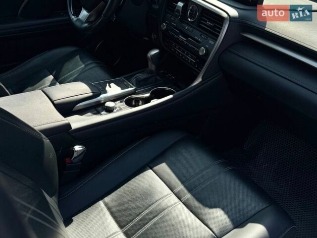 Белый Лексус РХ, объемом двигателя 3.5 л и пробегом 63 тыс. км за 58500 $, фото 10 на Automoto.ua