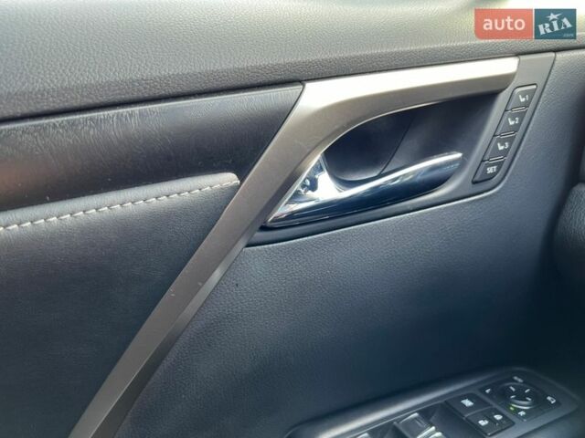 Белый Лексус РХ, объемом двигателя 2 л и пробегом 31 тыс. км за 53900 $, фото 27 на Automoto.ua