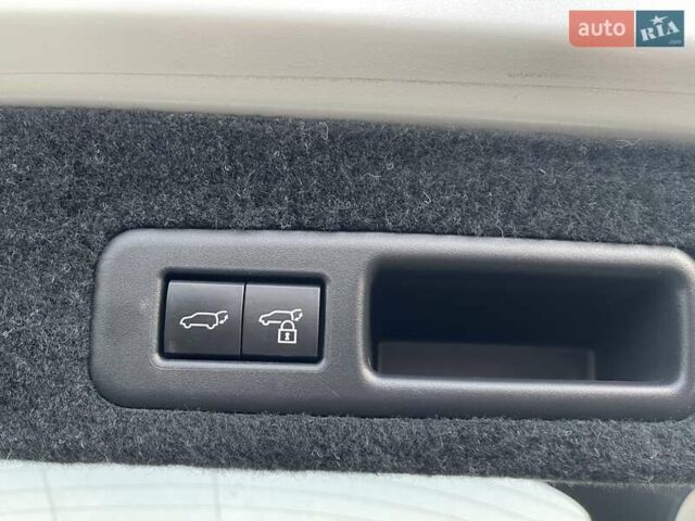 Белый Лексус РХ, объемом двигателя 3.5 л и пробегом 28 тыс. км за 56000 $, фото 15 на Automoto.ua