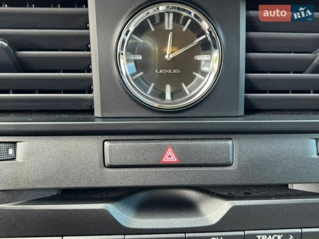 Белый Лексус РХ, объемом двигателя 2 л и пробегом 31 тыс. км за 53900 $, фото 16 на Automoto.ua