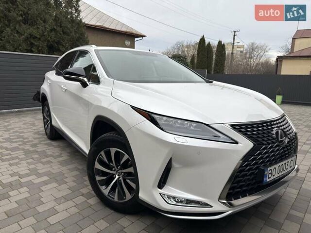 Белый Лексус РХ, объемом двигателя 2 л и пробегом 5 тыс. км за 52500 $, фото 2 на Automoto.ua