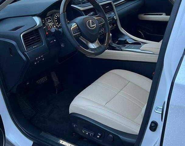 Белый Лексус РХ, объемом двигателя 3.5 л и пробегом 35 тыс. км за 45200 $, фото 9 на Automoto.ua