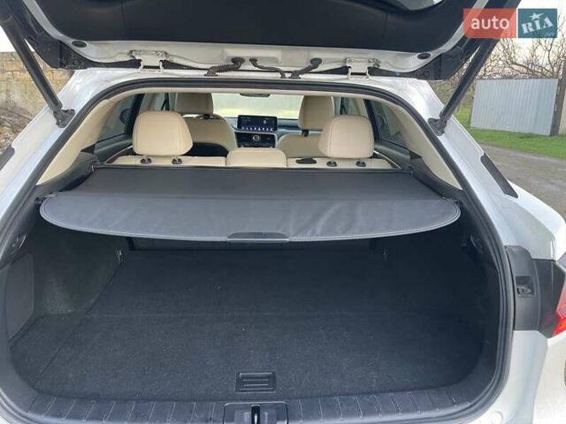 Белый Лексус РХ, объемом двигателя 3.5 л и пробегом 28 тыс. км за 56000 $, фото 11 на Automoto.ua