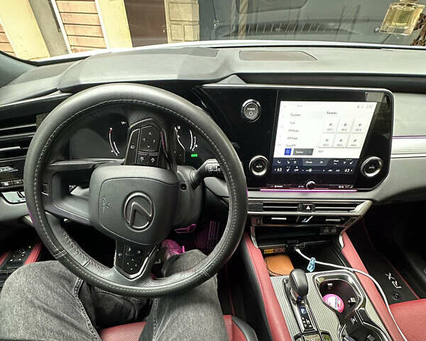 Білий Лексус РХ, об'ємом двигуна 2.4 л та пробігом 53 тис. км за 63500 $, фото 26 на Automoto.ua