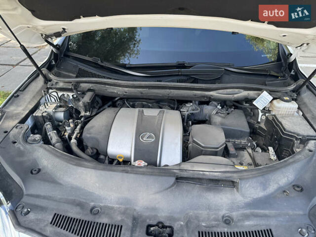 Білий Лексус РХ, об'ємом двигуна 3.46 л та пробігом 24 тис. км за 59500 $, фото 29 на Automoto.ua