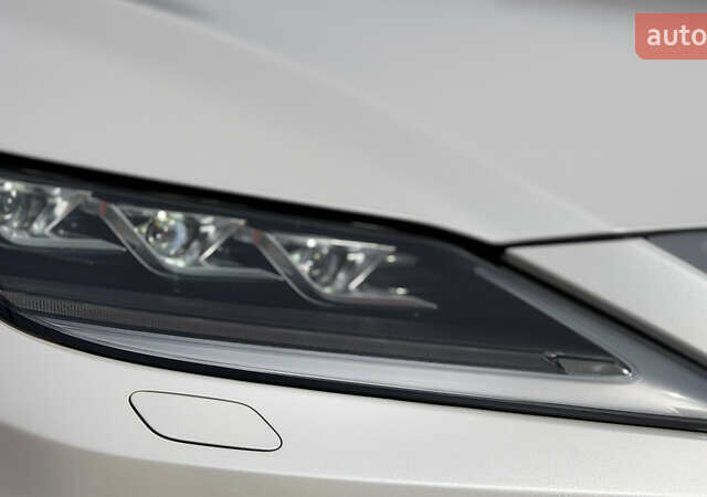 Білий Лексус РХ, об'ємом двигуна 3.46 л та пробігом 42 тис. км за 56000 $, фото 16 на Automoto.ua