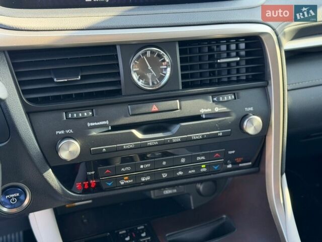 Білий Лексус РХ, об'ємом двигуна 3.5 л та пробігом 41 тис. км за 46500 $, фото 45 на Automoto.ua