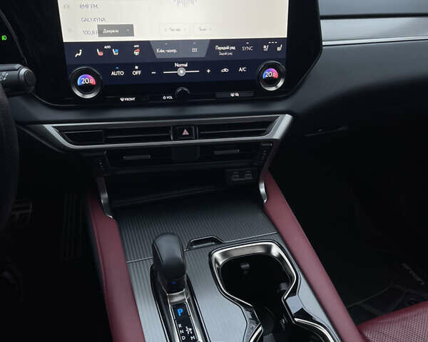 Білий Лексус РХ, об'ємом двигуна 2.39 л та пробігом 51 тис. км за 69700 $, фото 37 на Automoto.ua