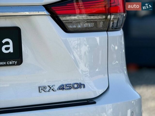 Белый Лексус РХ, объемом двигателя 3.5 л и пробегом 63 тыс. км за 58500 $, фото 13 на Automoto.ua
