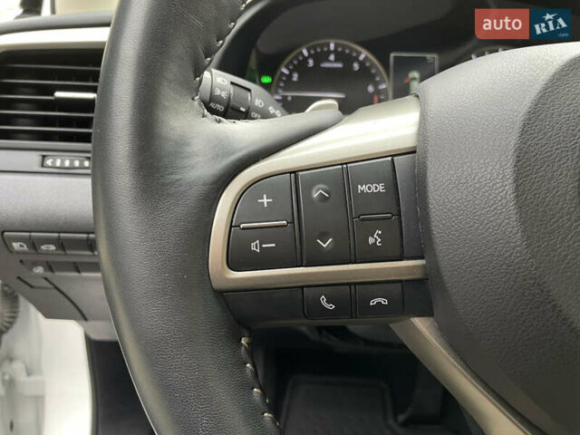 Белый Лексус РХ, объемом двигателя 3.46 л и пробегом 35 тыс. км за 41500 $, фото 13 на Automoto.ua