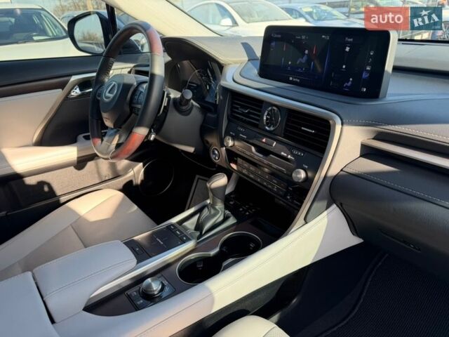 Белый Лексус РХ, объемом двигателя 3.5 л и пробегом 41 тыс. км за 46500 $, фото 37 на Automoto.ua