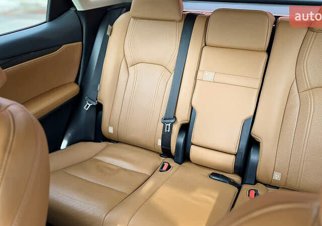 Білий Лексус РХ, об'ємом двигуна 3.46 л та пробігом 42 тис. км за 56000 $, фото 24 на Automoto.ua