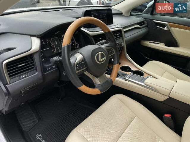 Белый Лексус РХ, объемом двигателя 3.46 л и пробегом 35 тыс. км за 41500 $, фото 23 на Automoto.ua