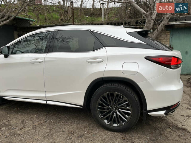 Белый Лексус РХ, объемом двигателя 2 л и пробегом 27 тыс. км за 55000 $, фото 5 на Automoto.ua