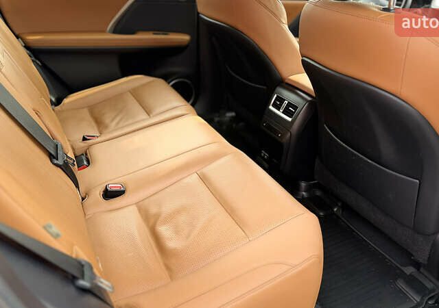 Білий Лексус РХ, об'ємом двигуна 3.46 л та пробігом 42 тис. км за 56000 $, фото 34 на Automoto.ua