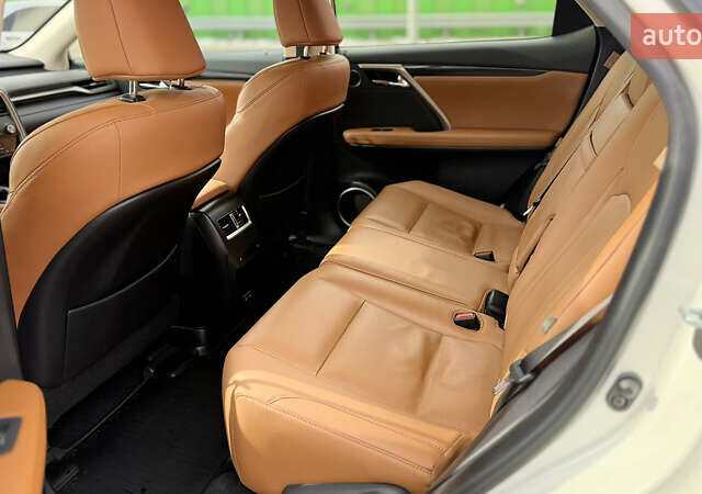 Білий Лексус РХ, об'ємом двигуна 3.46 л та пробігом 42 тис. км за 56000 $, фото 26 на Automoto.ua