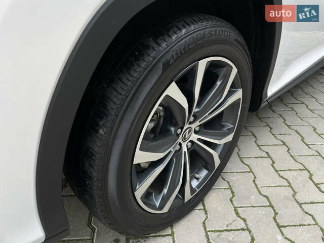 Белый Лексус РХ, объемом двигателя 3.46 л и пробегом 35 тыс. км за 41500 $, фото 7 на Automoto.ua