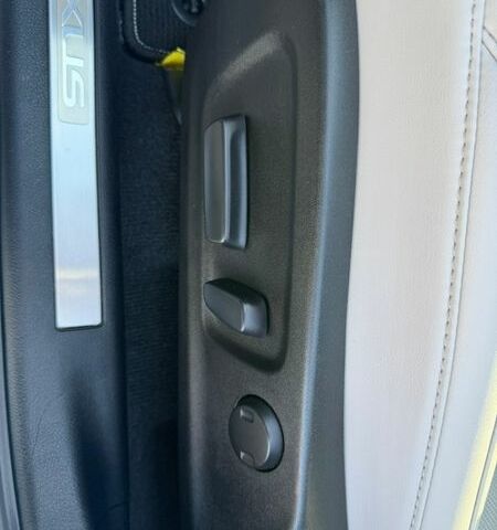 Білий Лексус РХ, об'ємом двигуна 3.5 л та пробігом 41 тис. км за 46500 $, фото 24 на Automoto.ua