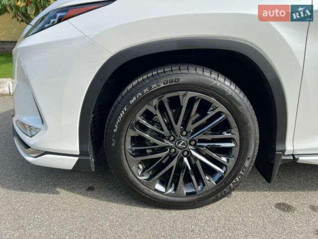 Белый Лексус РХ, объемом двигателя 2 л и пробегом 31 тыс. км за 53900 $, фото 8 на Automoto.ua