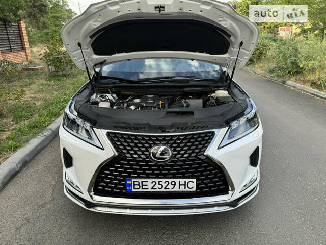 Белый Лексус РХ, объемом двигателя 2 л и пробегом 6 тыс. км за 57500 $, фото 70 на Automoto.ua