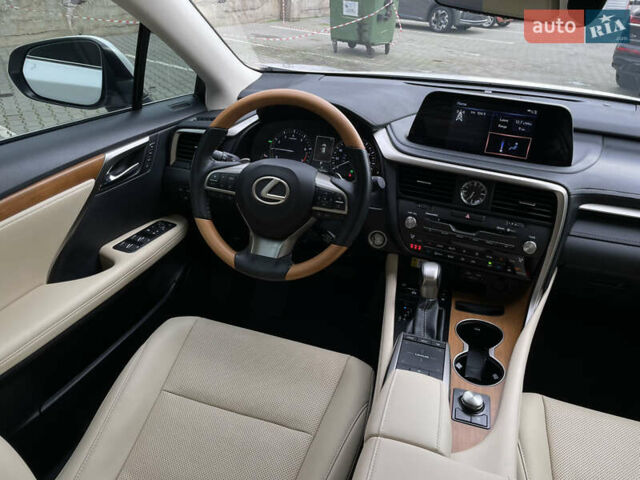 Белый Лексус РХ, объемом двигателя 3.46 л и пробегом 35 тыс. км за 41500 $, фото 22 на Automoto.ua