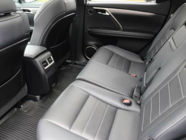 Белый Лексус РХ, объемом двигателя 3.5 л и пробегом 18 тыс. км за 42500 $, фото 14 на Automoto.ua