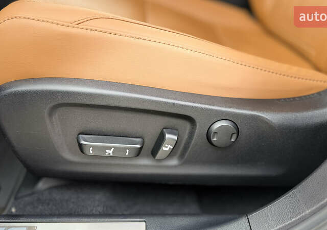 Білий Лексус РХ, об'ємом двигуна 3.46 л та пробігом 42 тис. км за 56000 $, фото 53 на Automoto.ua