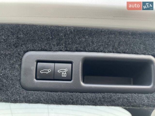 Білий Лексус РХ, об'ємом двигуна 3.5 л та пробігом 28 тис. км за 51999 $, фото 21 на Automoto.ua