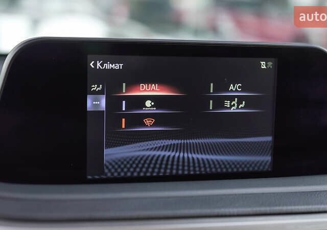 Білий Лексус РХ, об'ємом двигуна 2 л та пробігом 33 тис. км за 48299 $, фото 27 на Automoto.ua