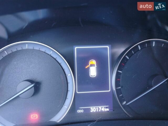 Білий Лексус РХ, об'ємом двигуна 2 л та пробігом 30 тис. км за 28500 $, фото 16 на Automoto.ua