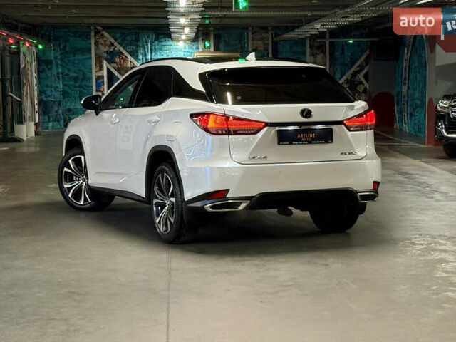 Белый Лексус РХ, объемом двигателя 3.46 л и пробегом 28 тыс. км за 53900 $, фото 2 на Automoto.ua