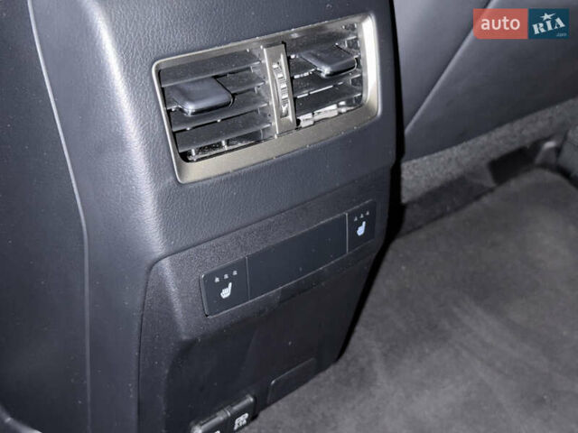 Белый Лексус РХ, объемом двигателя 3.46 л и пробегом 28 тыс. км за 53900 $, фото 41 на Automoto.ua