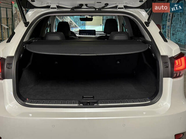 Белый Лексус РХ, объемом двигателя 3.46 л и пробегом 28 тыс. км за 53900 $, фото 8 на Automoto.ua