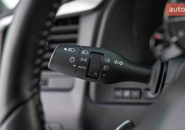 Білий Лексус РХ, об'ємом двигуна 2 л та пробігом 33 тис. км за 48299 $, фото 22 на Automoto.ua