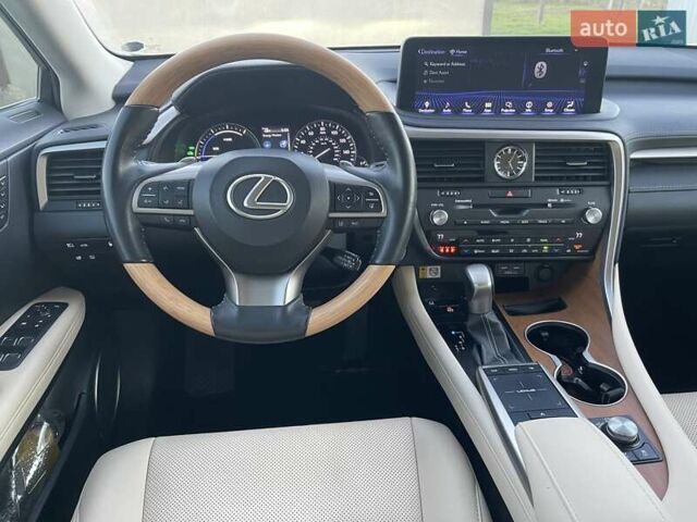 Белый Лексус РХ, объемом двигателя 3.5 л и пробегом 28 тыс. км за 56000 $, фото 19 на Automoto.ua