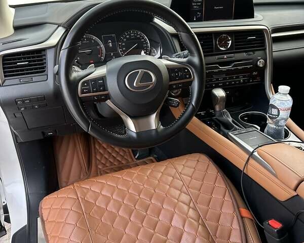 Белый Лексус РХ, объемом двигателя 2 л и пробегом 43 тыс. км за 53999 $, фото 29 на Automoto.ua