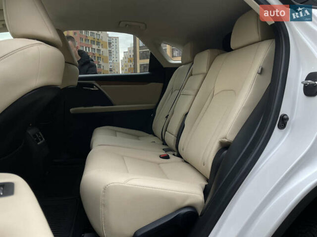 Белый Лексус РХ, объемом двигателя 3.46 л и пробегом 35 тыс. км за 41500 $, фото 21 на Automoto.ua