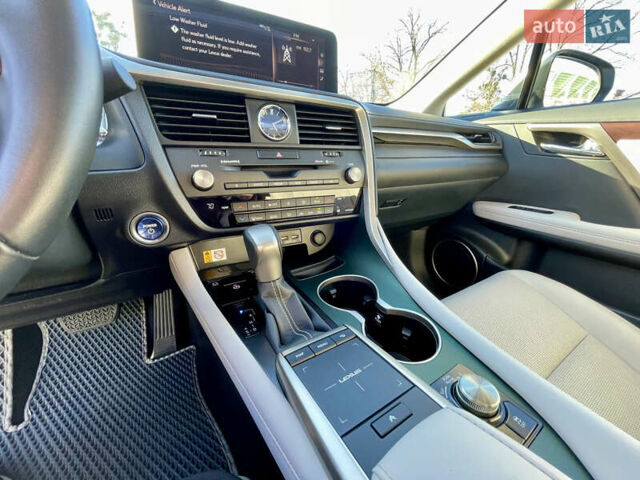 Белый Лексус РХ, объемом двигателя 3.46 л и пробегом 35 тыс. км за 61700 $, фото 29 на Automoto.ua
