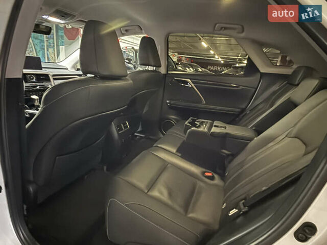 Белый Лексус РХ, объемом двигателя 3.46 л и пробегом 28 тыс. км за 53900 $, фото 9 на Automoto.ua