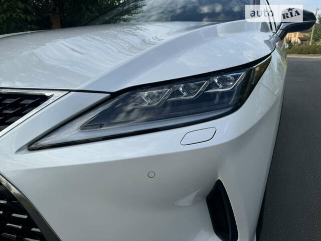 Белый Лексус РХ, объемом двигателя 2 л и пробегом 6 тыс. км за 57500 $, фото 11 на Automoto.ua