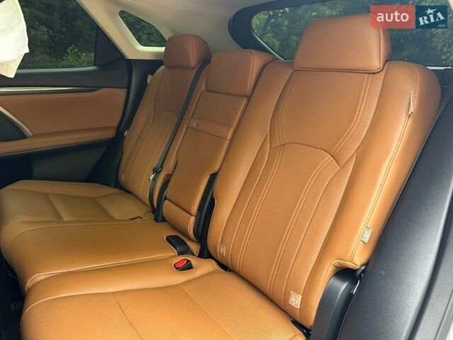 Білий Лексус РХ, об'ємом двигуна 2 л та пробігом 70 тис. км за 45990 $, фото 36 на Automoto.ua