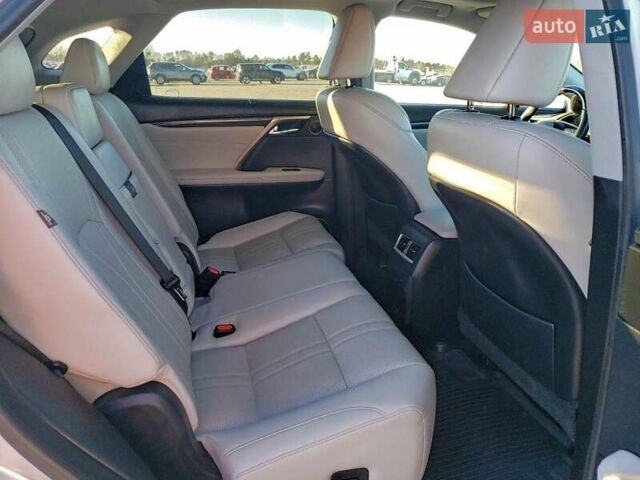 Білий Лексус РХ, об'ємом двигуна 2.5 л та пробігом 75 тис. км за 16700 $, фото 10 на Automoto.ua