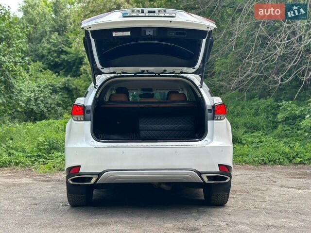 Білий Лексус РХ, об'ємом двигуна 2 л та пробігом 70 тис. км за 45990 $, фото 22 на Automoto.ua