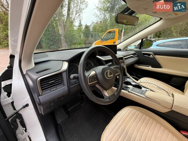Білий Лексус РХ, об'ємом двигуна 3.46 л та пробігом 72 тис. км за 52000 $, фото 11 на Automoto.ua